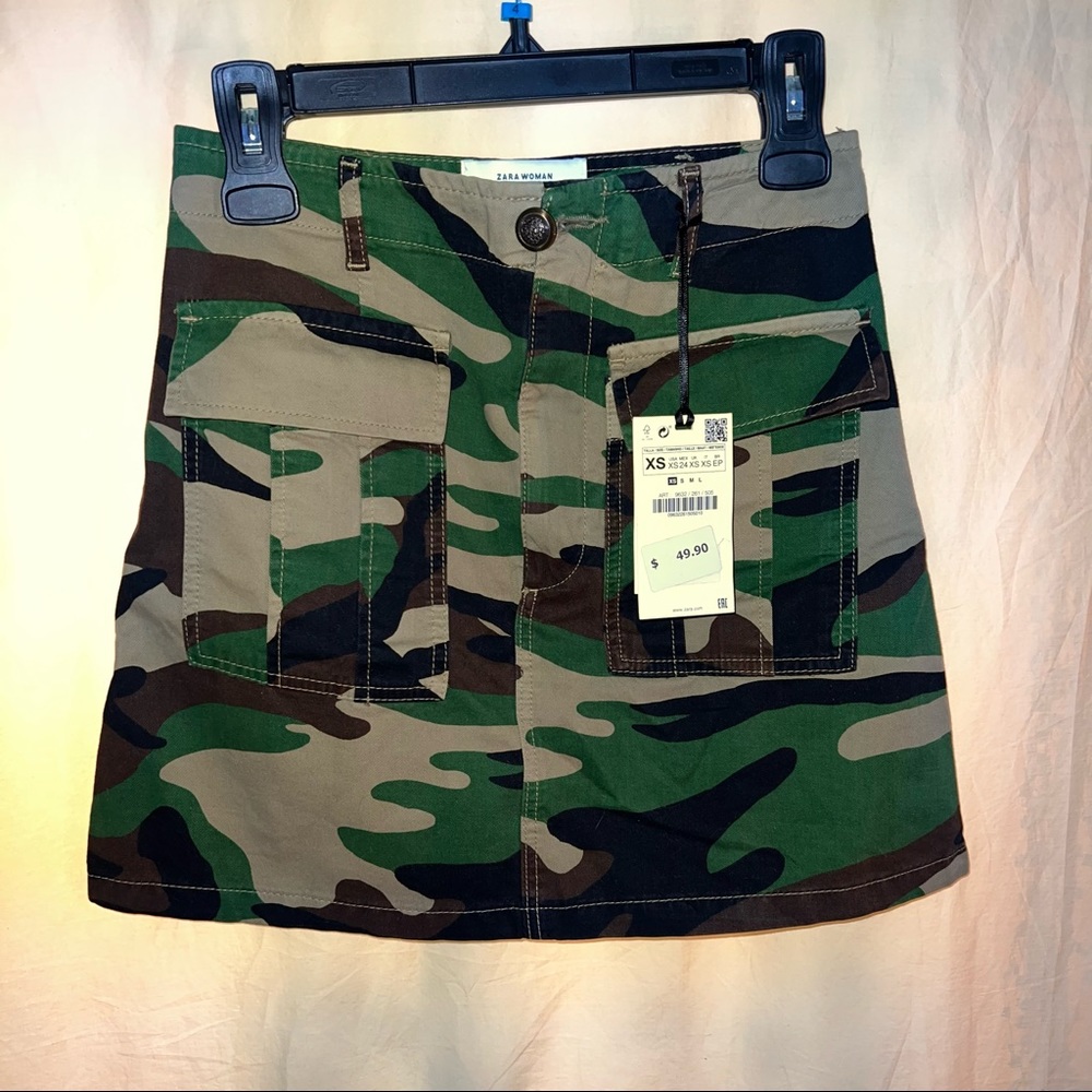 ZARA CARGO MINI SKIRT